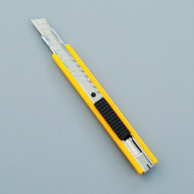 EFCO - Cutter Qualité Professionnelle - 9 mm